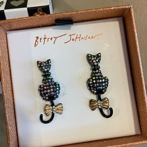 Betsey Johnson Sparking Halloween Cat Earrings/NWT